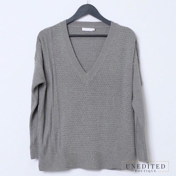 Lush Notched V-neck Sweater - Picture 5 of 6
